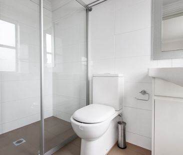 Executive Style Apartment - Photo 6