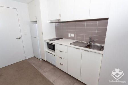 City Apartment Living - Photo 4