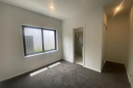Brand New 2-Bedroom Unit - Photo 4