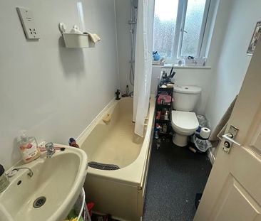 2 Bed Semi-Detached House, Aquarius Lane, M6 - Photo 6