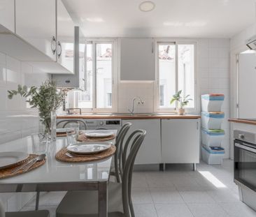 Great room with balcony in La Latina - Photo 5