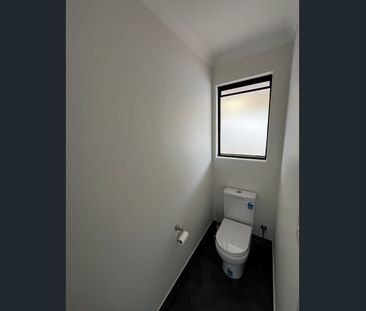 60 Diana Cresent, Lockridge, WA 6054 - Photo 3