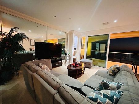Ocean Front Condominium Las Olas Grand - Photo 3