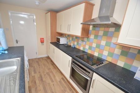 3 Lisburn Avenue, Belfast, BT9 7FX - Photo 5