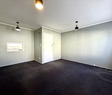 Two Bedroom Townhouse in Elderslea - Photo 4