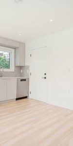 BRAND NEW | West Point Grey | Unfurnished | 1 Bed 1 Bath Laneway House - Photo 3