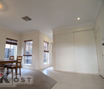 Point Cook - Photo 2