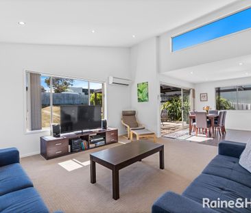 Immaculate Family Home - First Time Offered for Lease! - Photo 2