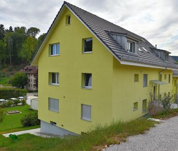 Moderne 3.5 Zimmer-Wohnung mit grossem, sonnigen Balkon - Photo 1