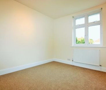 5 bedroom detached house to rent - Photo 3