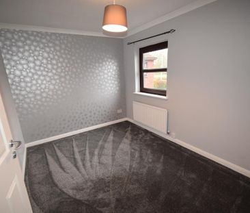 2 bedroom end of terrace house to rent - Photo 4