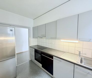 SPACIEUX 4.0 PIÈCES DE 92 M² AU COEUR DU LOCLE ! - Foto 3