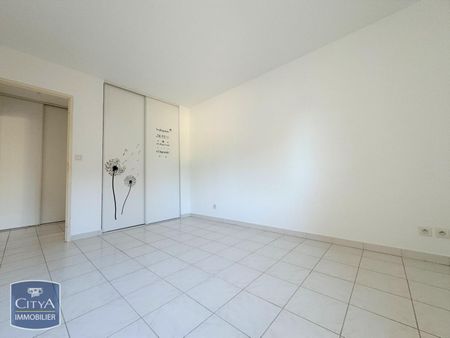 Location Appartement 2 pièces 54m² JONQUIERES 84150 - Photo 4