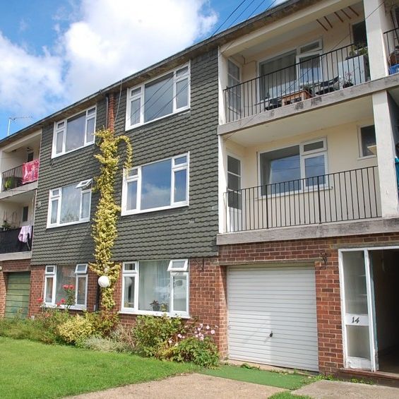 Hiljon Crescent, Chalfont St. Peter, Gerrards Cross,SL9 - Photo 1