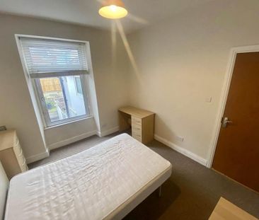 4 bedroom house to rent - Photo 3