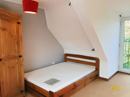 5 bedrooms 3 bathrooms - Photo 2