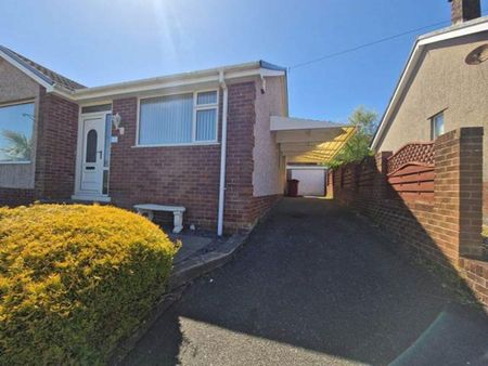 3 bedroom bungalow to rent - Photo 2