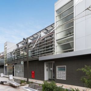 Modern Living with Chapel Street at Your Doorstep. - Photo 3