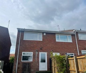 2 bedroom end of terrace house to rent - Photo 3