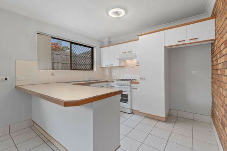 2/11 Pilba Street, Chermside QLD, Belconnen - Photo 5