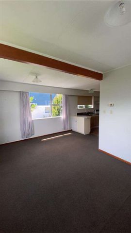 Centrally located Flat - Photo 5