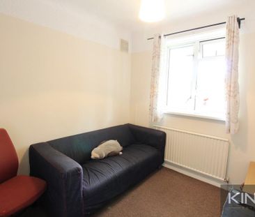 4 bedroom semi-detached house to rent - Photo 1