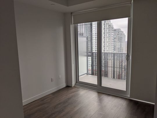 For Lease - 8 Eglington Avenue Unit# 1906, Toronto, Ontario - Photo 1