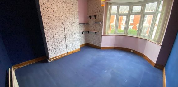 3 bed flat to rent in Addycombe Terrace, Heaton, Newcastle, NE6 - Photo 2