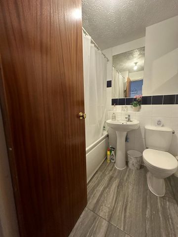 Studio Flat TO LET – Wembley – HA0 - Photo 5