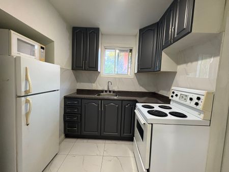 For Lease - 50 Deanvar Avenue, Toronto, Ontario - Photo 2