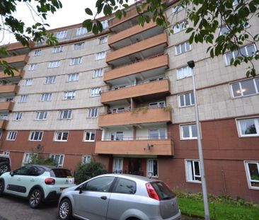 3 bedroom flat to rent - Photo 1