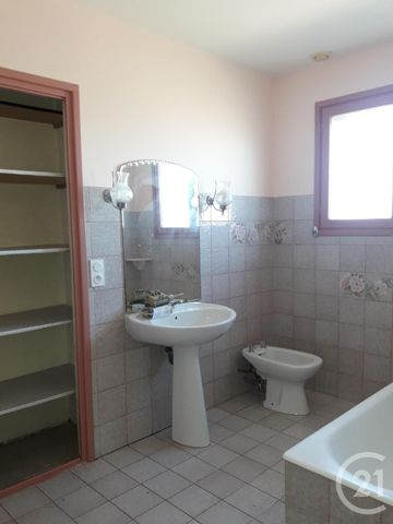 Location Maison 4 pièces 104m² BRIATEXTE 81390 - Photo 2