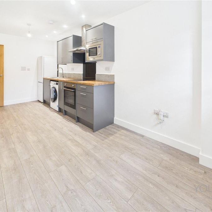 1 bedroom flat to rent - Photo 1