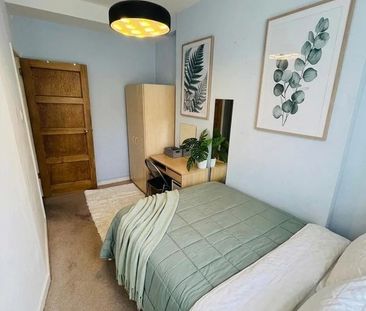 Room in a Shared Flat, Wiltshire Close, SW3 - Photo 2