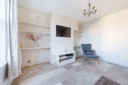 3 bedroom flat to rent - Photo 2