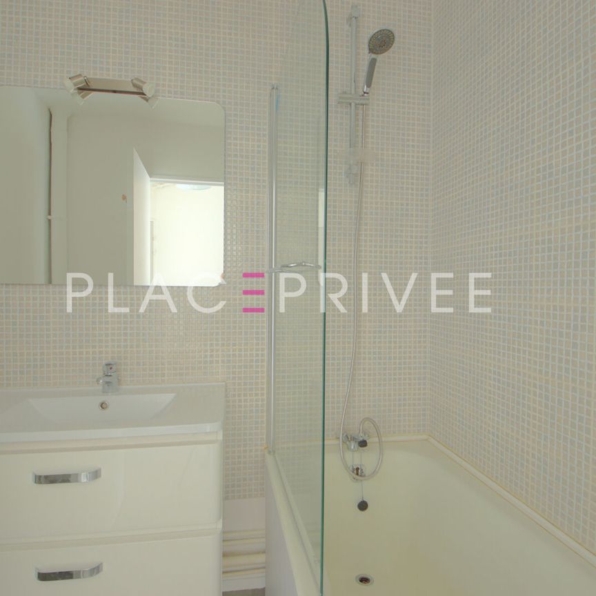 Appartement avec parking - Photo 1