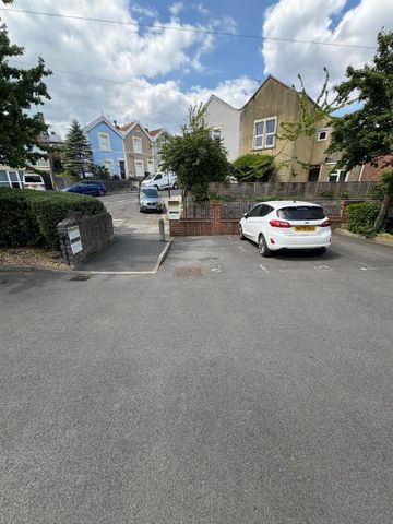 Old Pooles Yard, Brislington - Photo 5