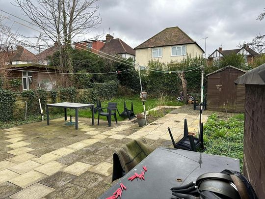 4 bedroom semi-detached house to rent - Photo 1