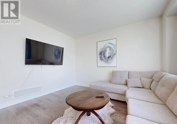 71 LAVENDER ROAD - Photo 1