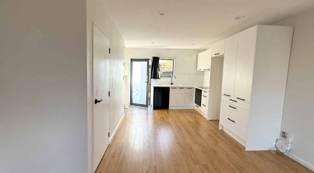 MOUNT WELLINGTON, 2 BEDROOMS - Photo 4