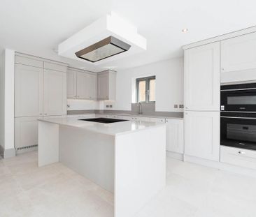 4 bedroom detached house to rent - Photo 5