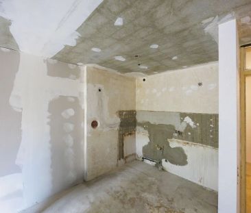 WEITBLICK: Kernsaniertes Apartment! - Photo 1