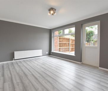 2 bedroom terraced house to rent - Photo 2