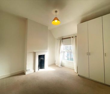 Wyatt Road, Staines, Surrey, TW18 - Photo 6