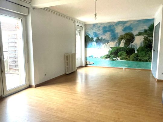 Location Appartement 3 pièces 97m² GUILHERAND GRANGES 07500 - Photo 1