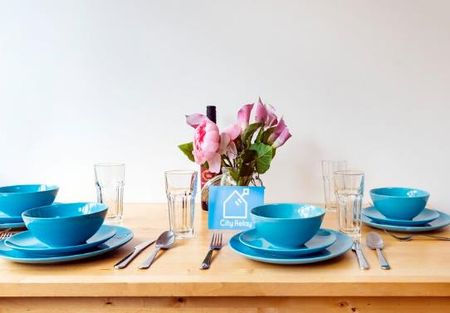 2 Bed Flat, St Georges Court, SE1 - Photo 2