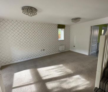 4 bedroom detached house to rent - Photo 4