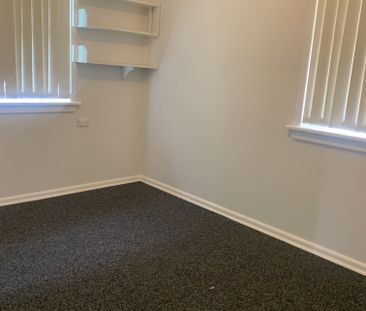 House in West Dubbo – Freshly Updated - Photo 2