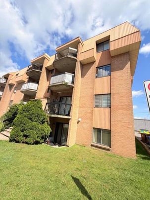 Appartement à louer - Laval (Chomedey) (Autres) - Photo 1
