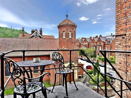 Avenue Victoria, Scarborough - Photo 2